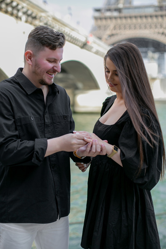 couple-photo-shoot-in-Paris_5