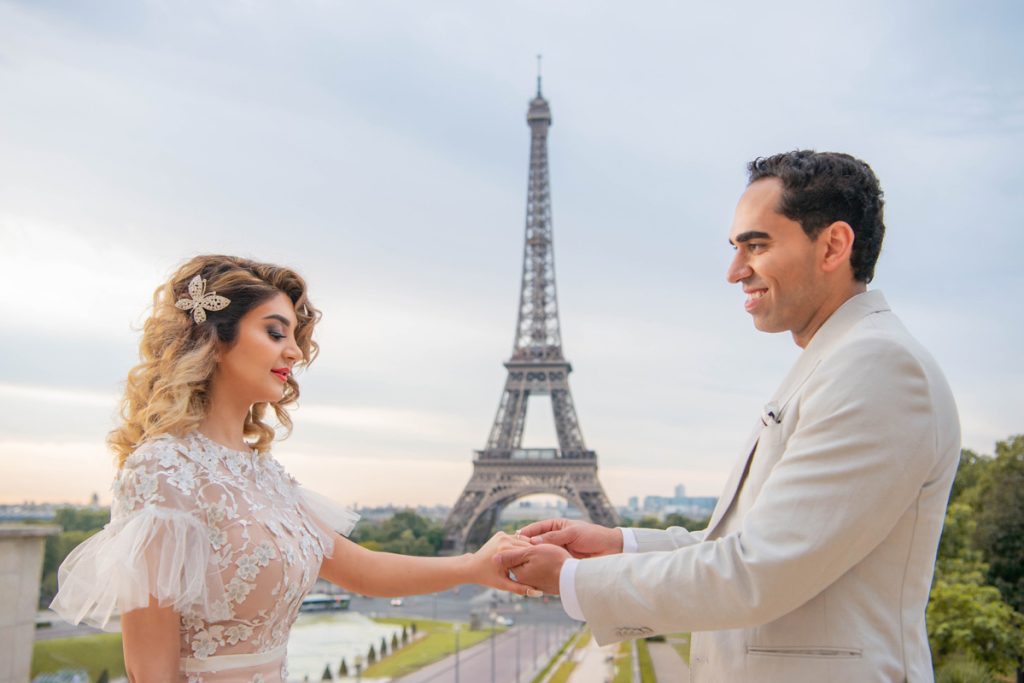 surprise-proposal-in-paris_10