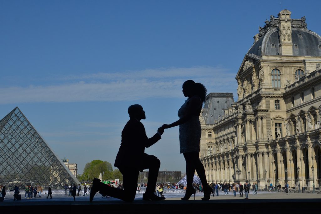 surprise-proposal-in-paris_8