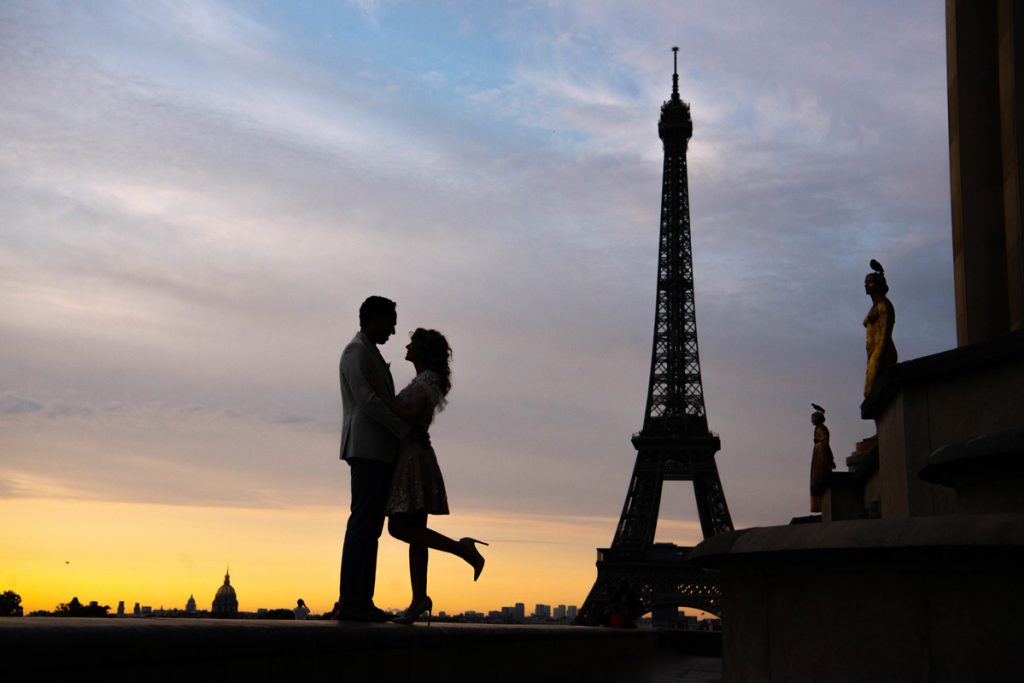 PARIS-LOCATIONS-COUPLE-PICTURES_12