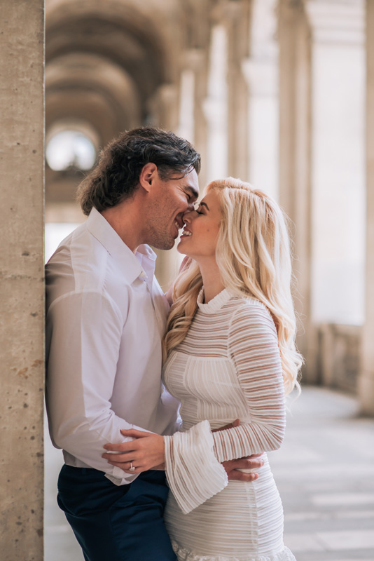 PARIS-LOCATIONS-FOR-COUPLE-PHOTO-SHOOT_11
