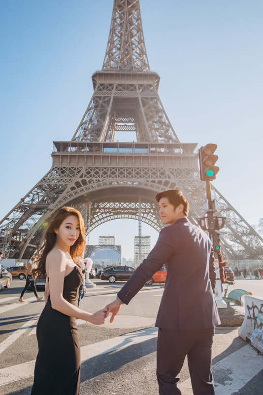 PARIS-LOCATIONS-FOR-COUPLE-PHOTO-SHOOT_3