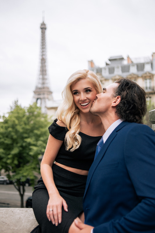 PARIS-LOCATIONS-FOR-COUPLE-PHOTO-SHOOT_4