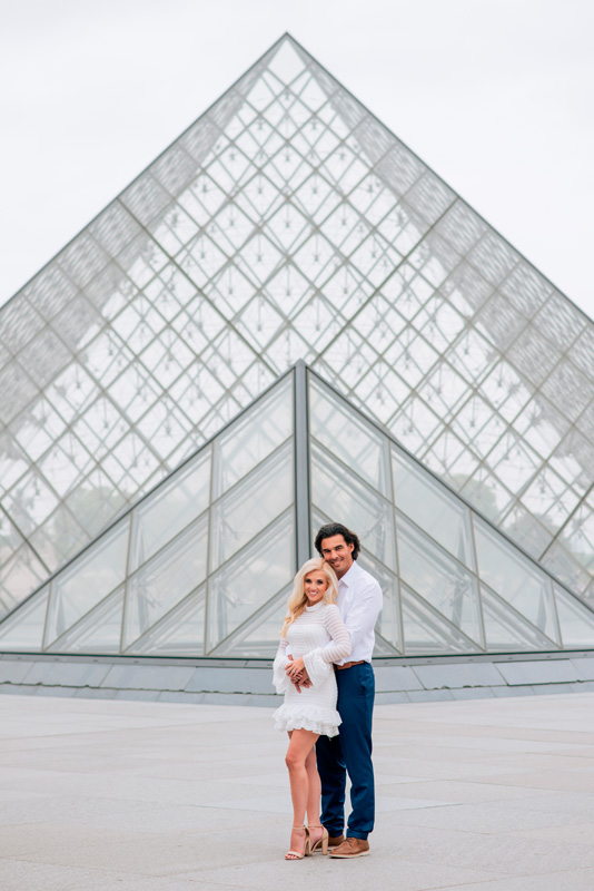 PARIS-LOCATIONS-FOR-COUPLE-PICTURES_2