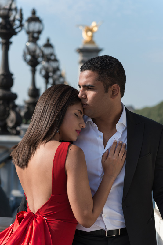 Paris-photoshoot-bridge_3