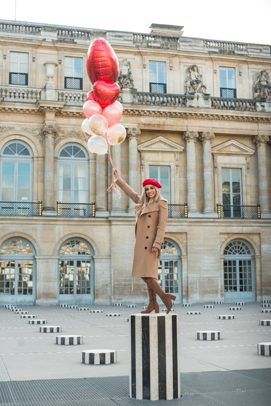 Paris-photoshoot-with-balloons_22
